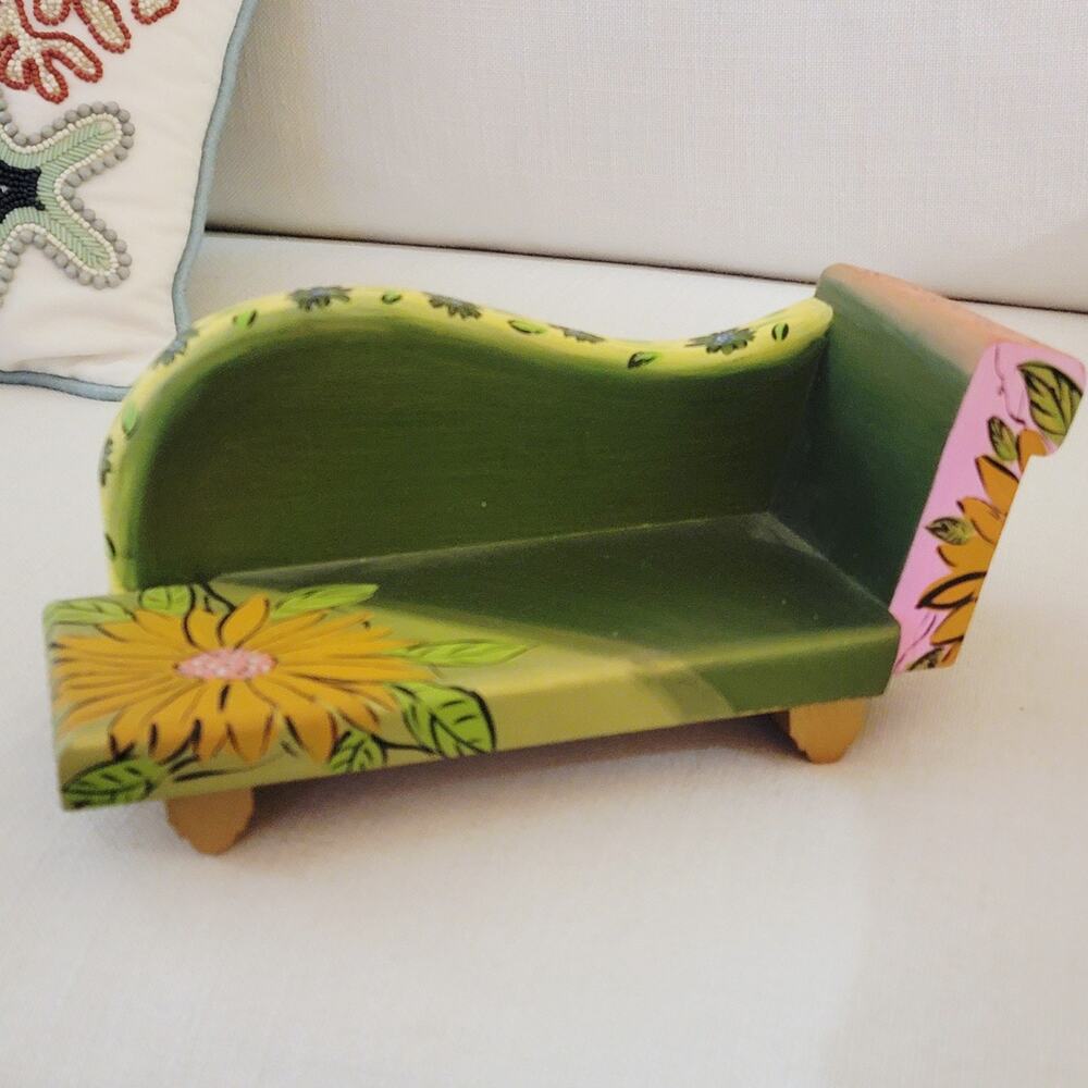 Poupee Dolls Chaise Lounge Couch By Isabelle Handpainted Flower Power - Picture 2 of 3
